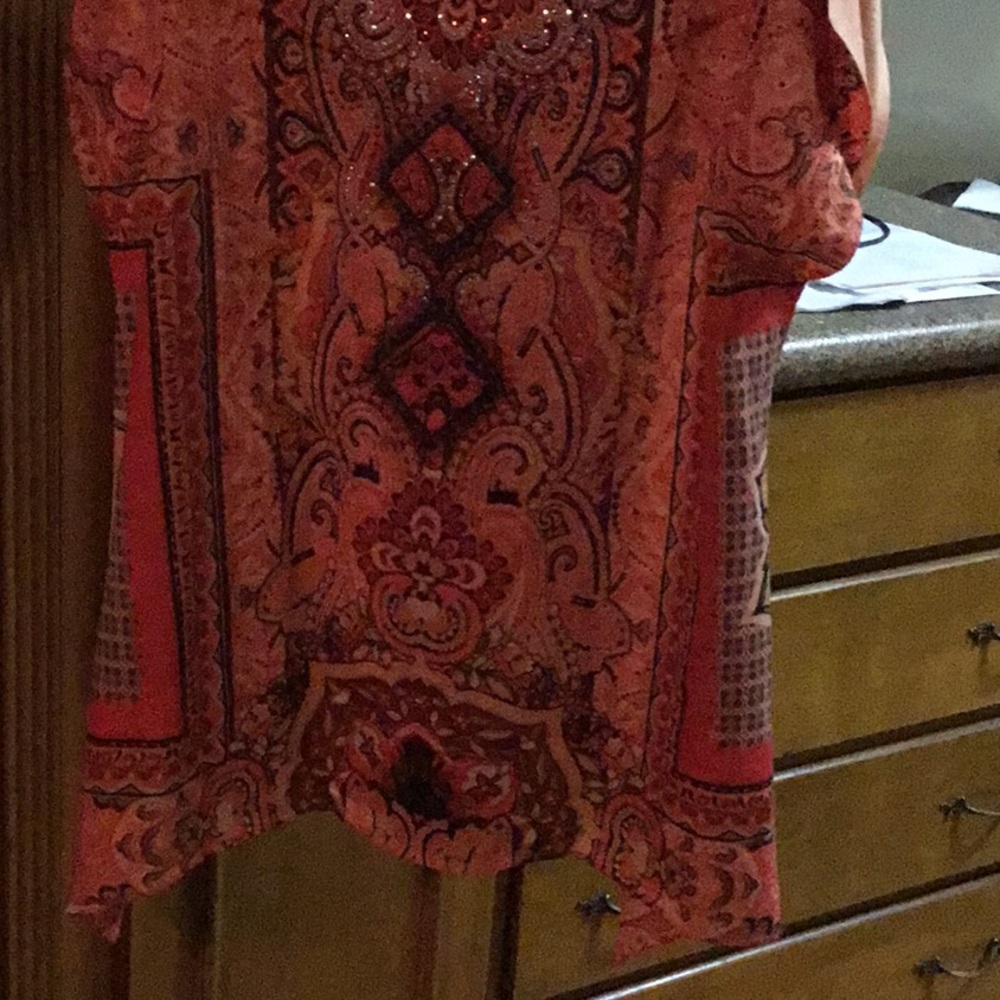 Top - Picture 2 of 3